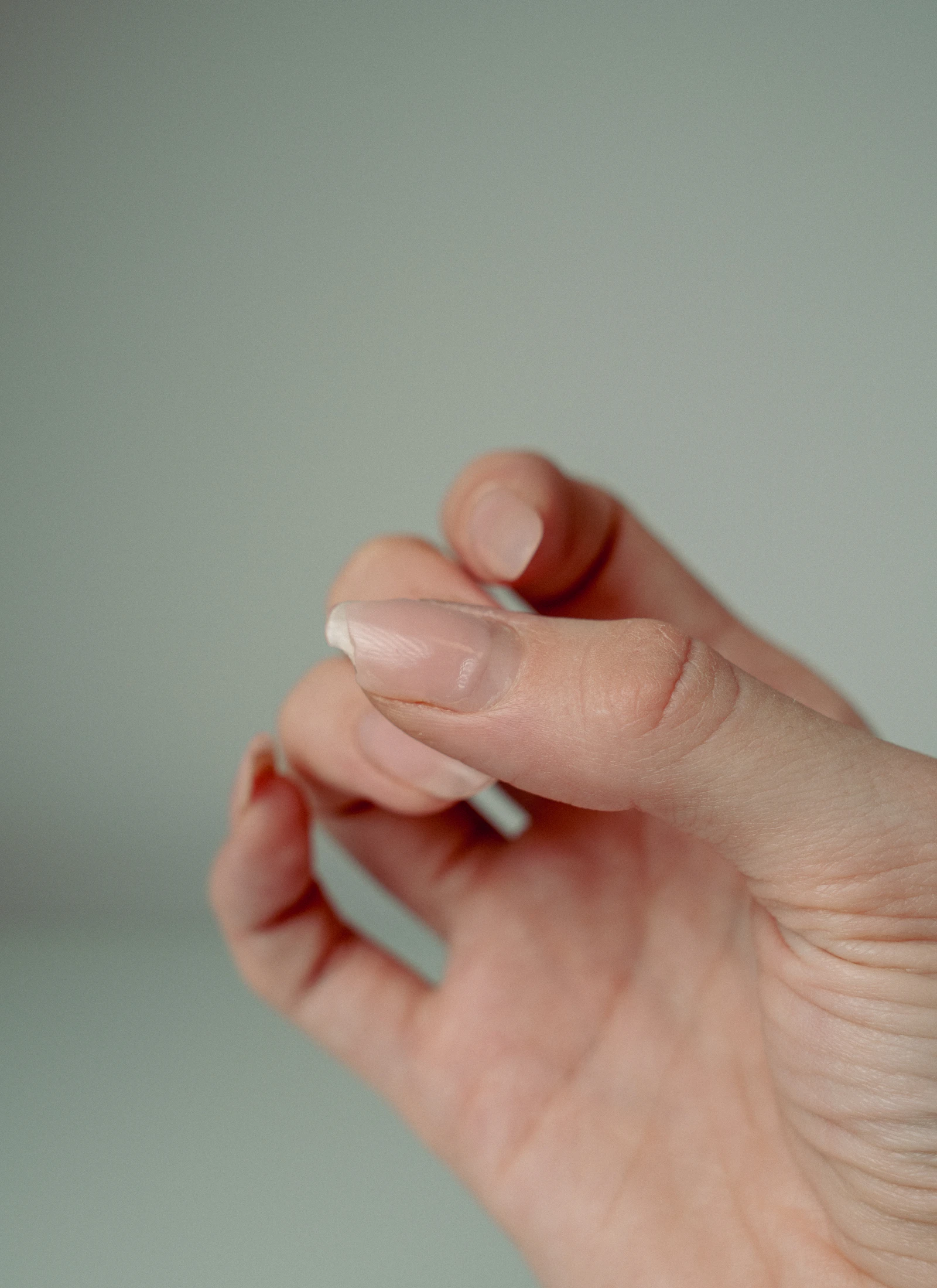 Natural hand and nail detail